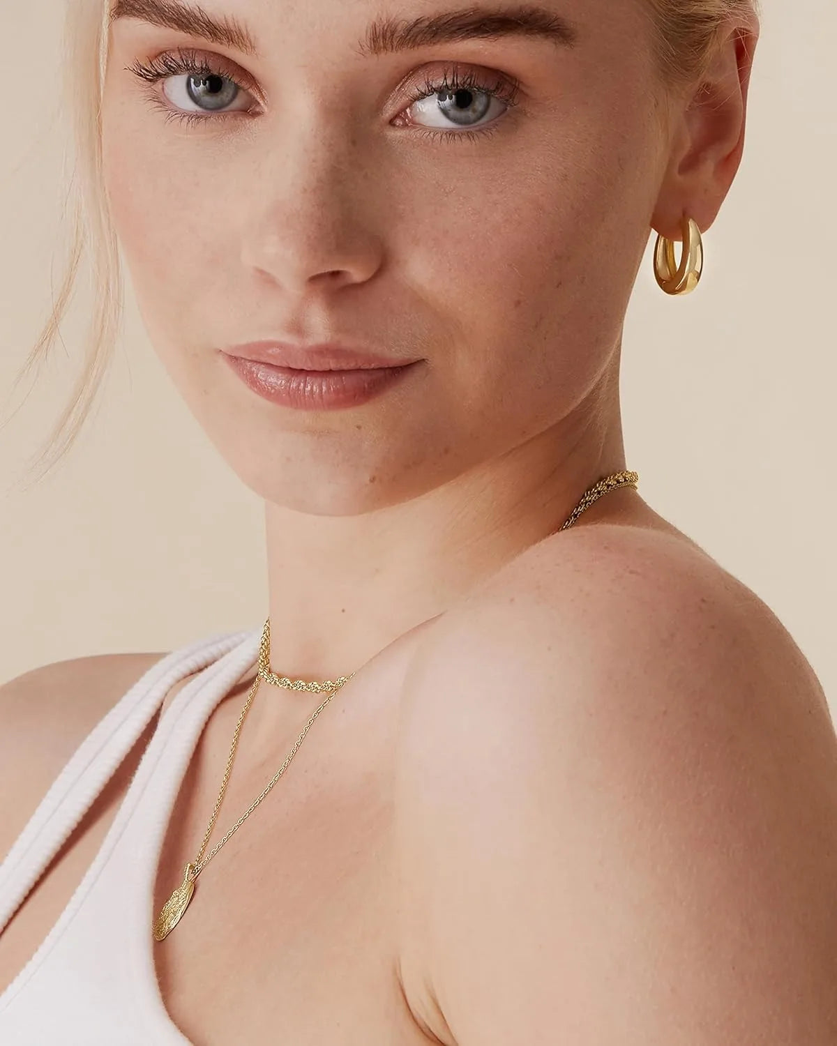 Chunky Gold Hoop Earrings™