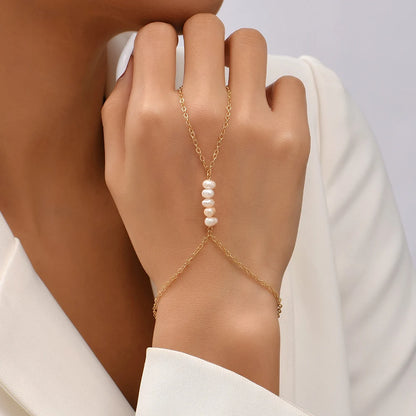 Elegant Hand Chain Bracelet™